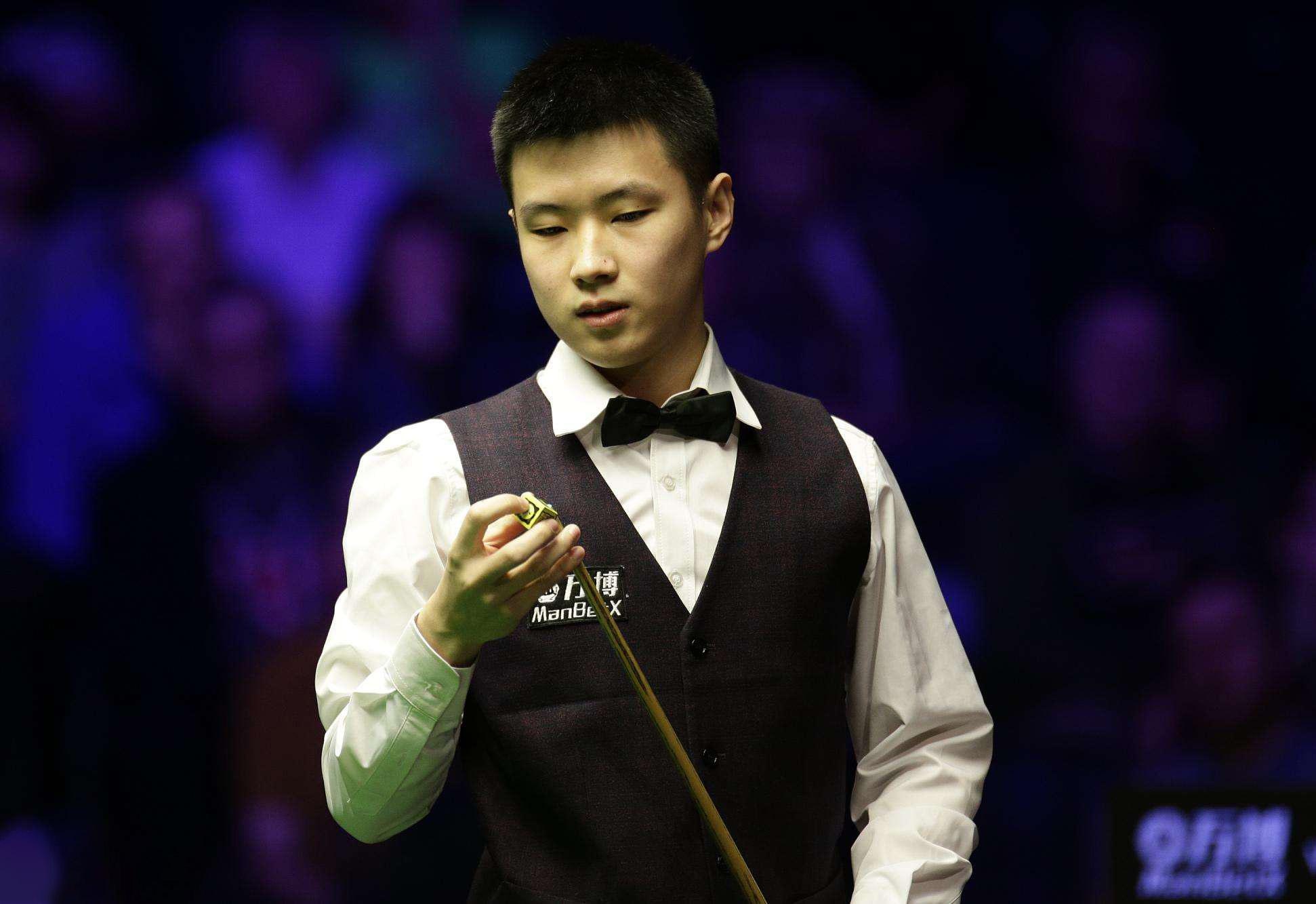 新疆队深陷 新疆队深陷