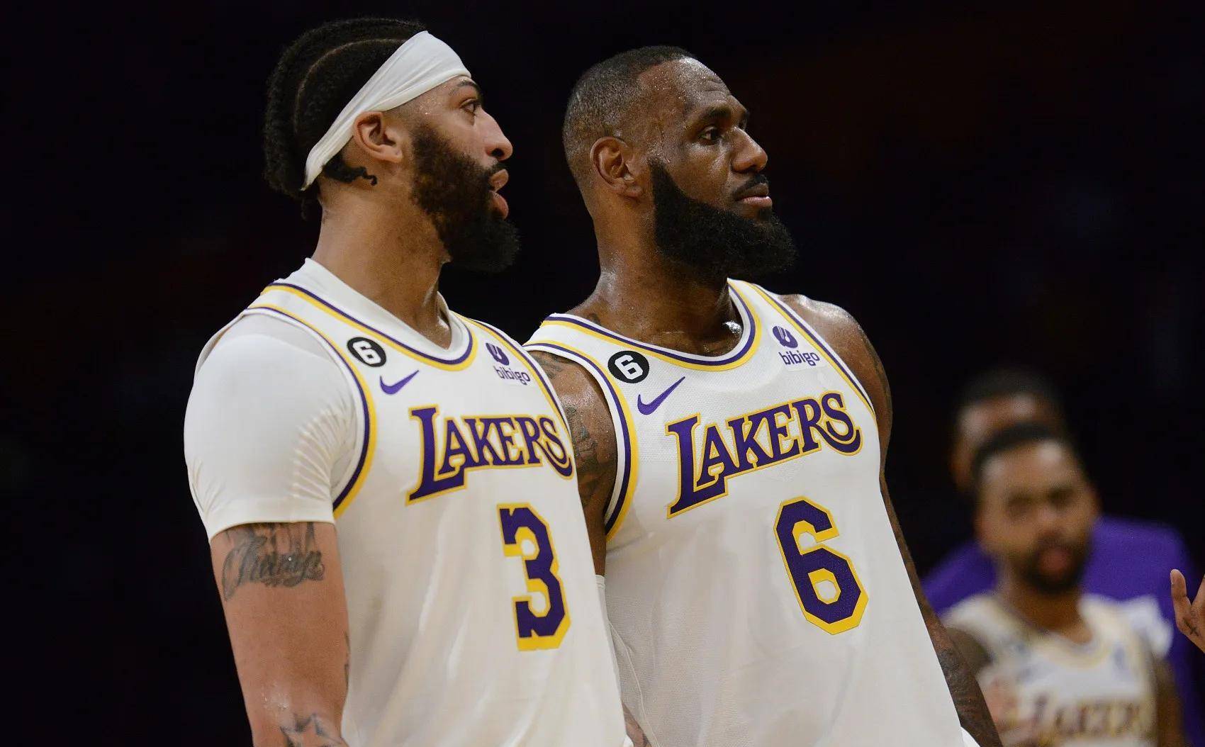 响更衣室的 响更衣室的