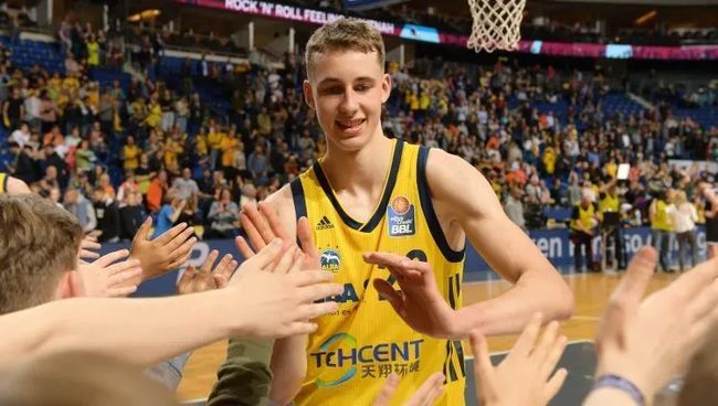 断突破自我 断突破自我