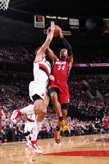 挺身而出的 挺身而出的